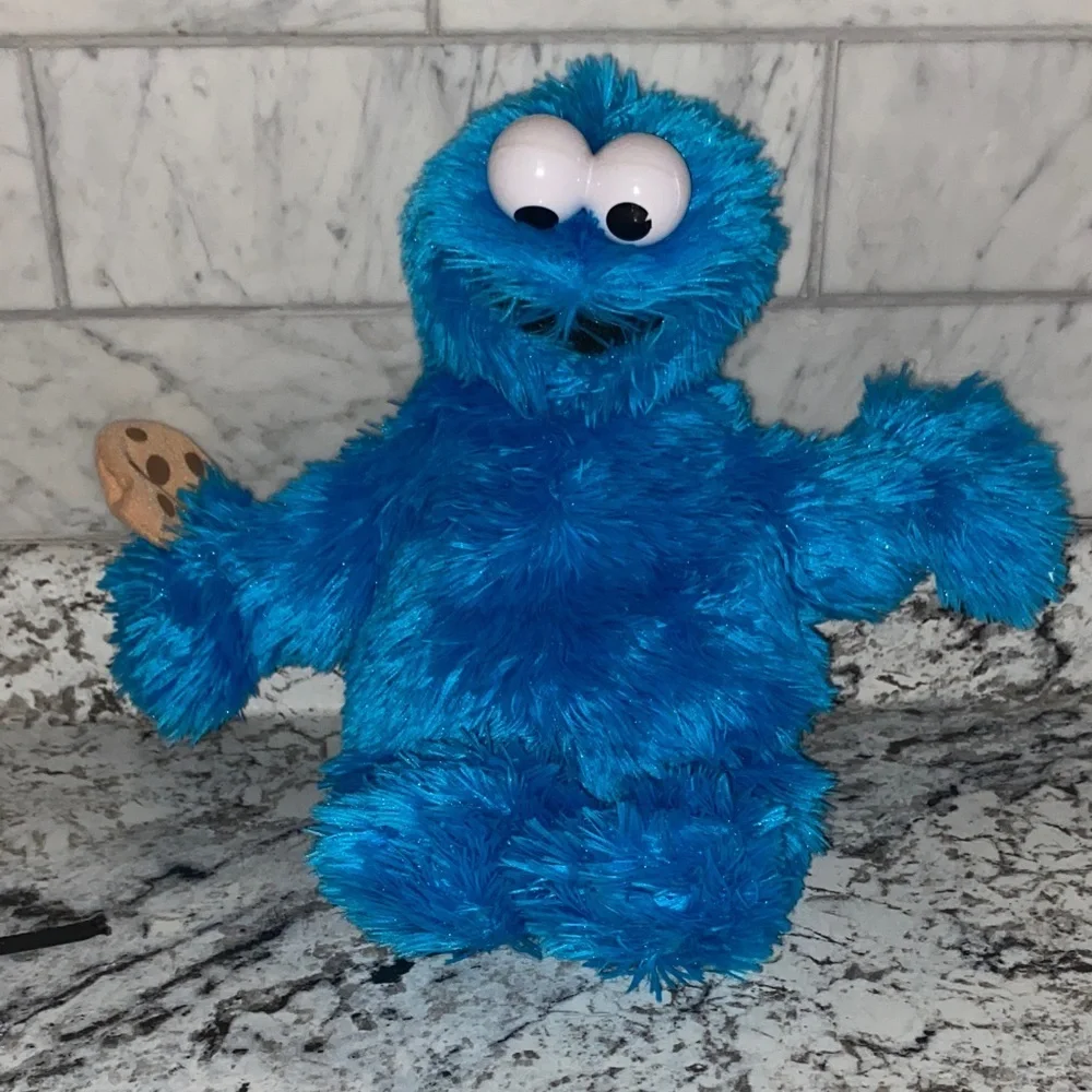 Fisher-Price Furry Blue Monster with Cookie